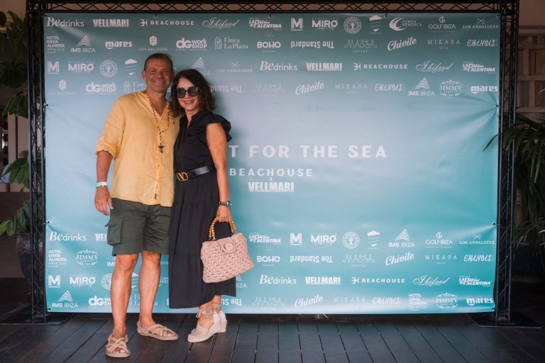 Invitados en el photocall de A Night for the Sea, en Beachouse Ibiza