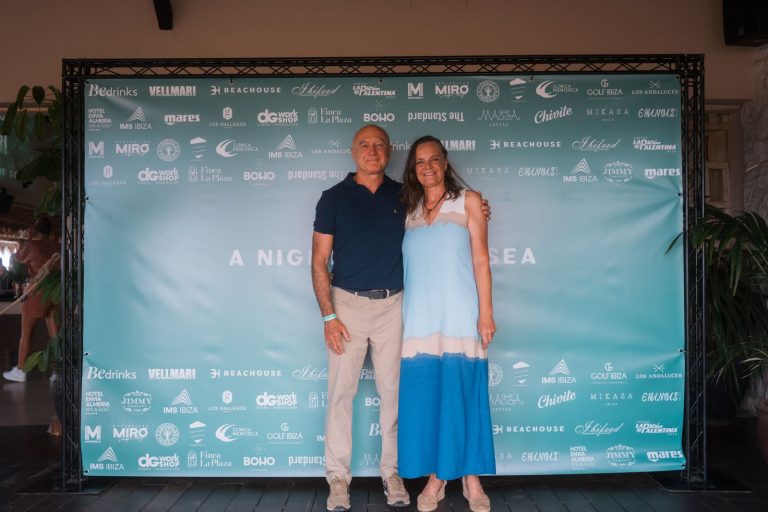 Invitados en el photocall de A Night for the Sea, en Beachouse Ibiza