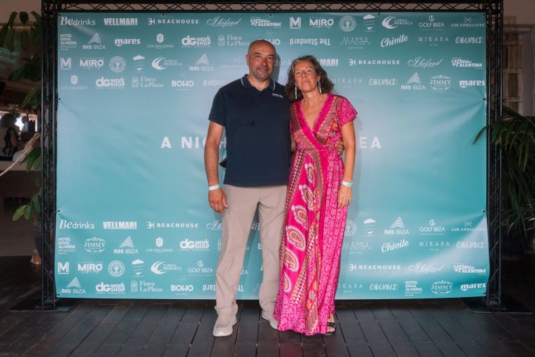 Invitados en el photocall de A Night for the Sea, en Beachouse Ibiza