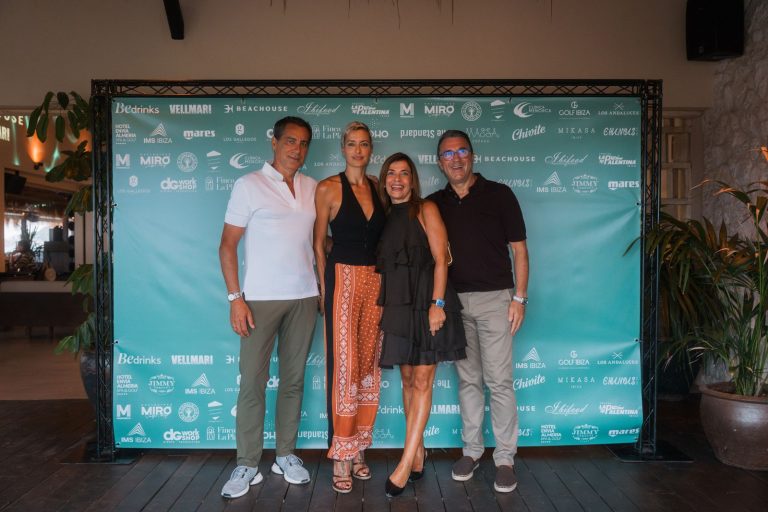 Invitados en el photocall de A Night for the Sea, en Beachouse Ibiza